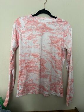 Long Sleeve Crew Tee - Pink Marble Print Womens size Medium Columbia Sportswear